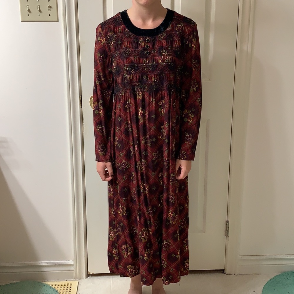 🌷3 for $25🌷Molly Malloy Petite, US 8, Burgundy Vintage Plaid Floral Midi Dress